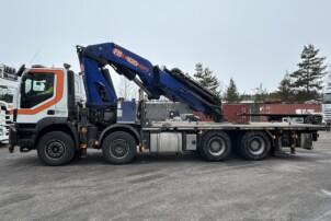 Iveco Trakker 8x4 + PM 100 SP crane