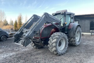 Valtra T-140 e