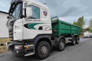 Scania R560 8x4 sorayhdistelmä 3+1