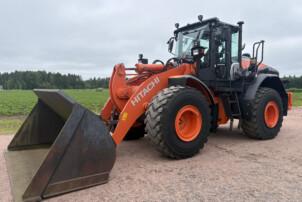 Hitachi ZW 220-6