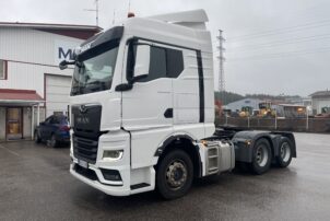 MAN TGX 28.510 6X2 vetopöytäauto