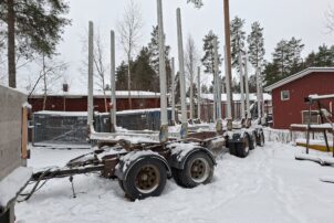 Närko D4HS11T11 puuperävaunu