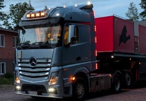 Mercedes-Benz Actros 2548