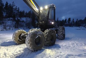 Valmet 911-6-6X6/147+277