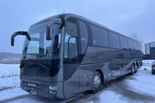 Man Lion’s Coach R08