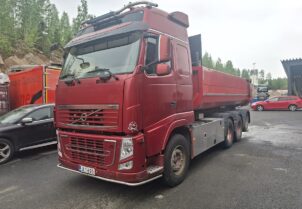 Volvo FH16 700 8x4