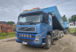 Volvo FM12 8x2 + Jyki V31-SA
