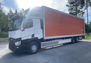 Renault 10 C T 6X2 kylmäauto